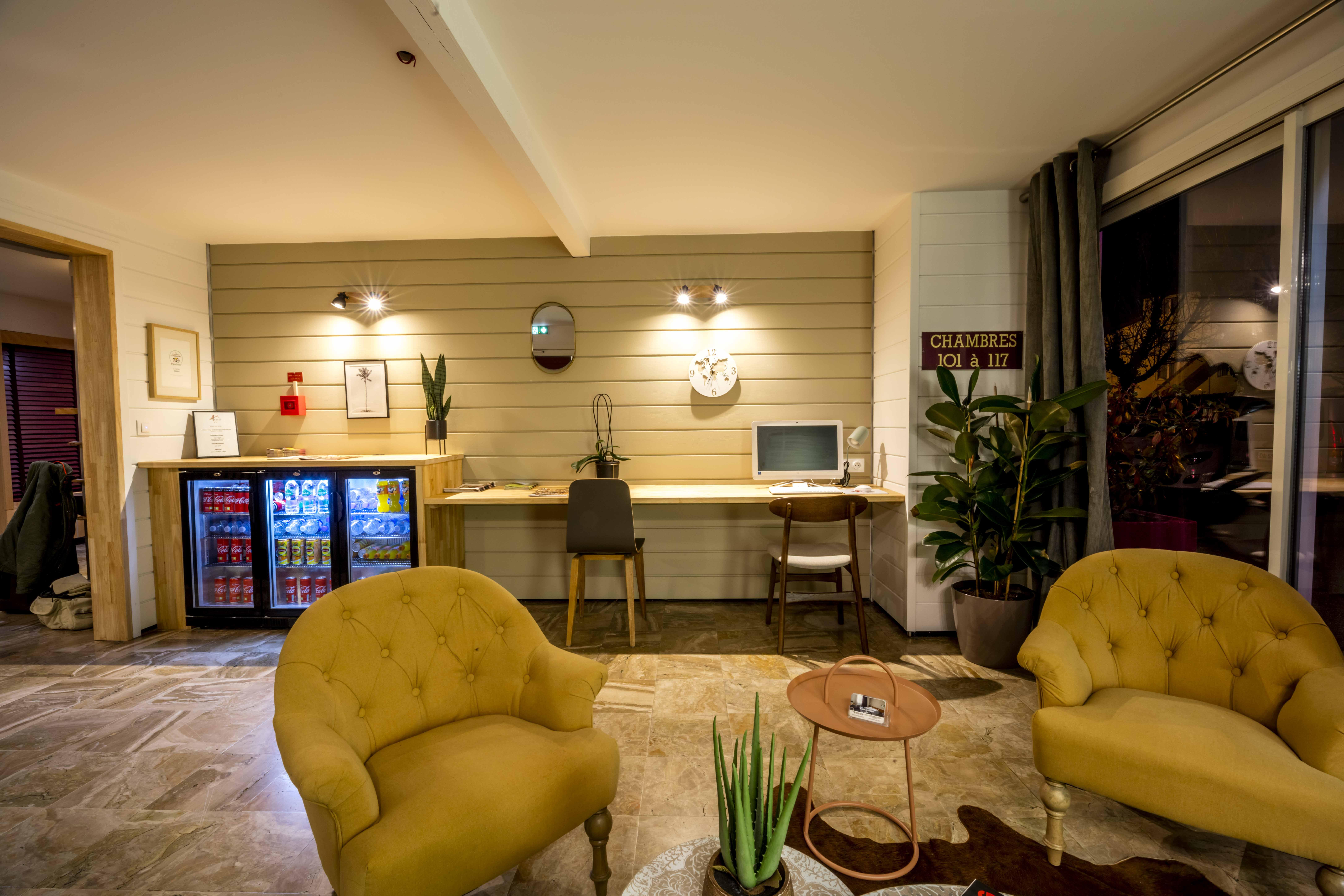 Ostal Pau Universite - Sure Hotel Collection By Best Western Bagian luar foto