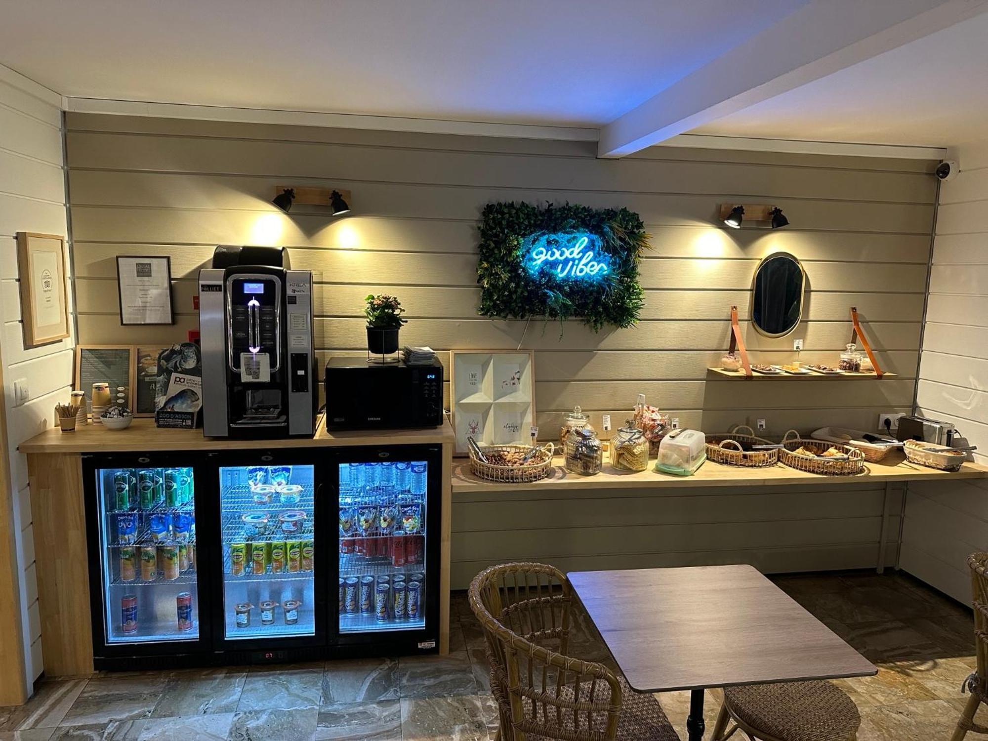Ostal Pau Universite - Sure Hotel Collection By Best Western Bagian luar foto